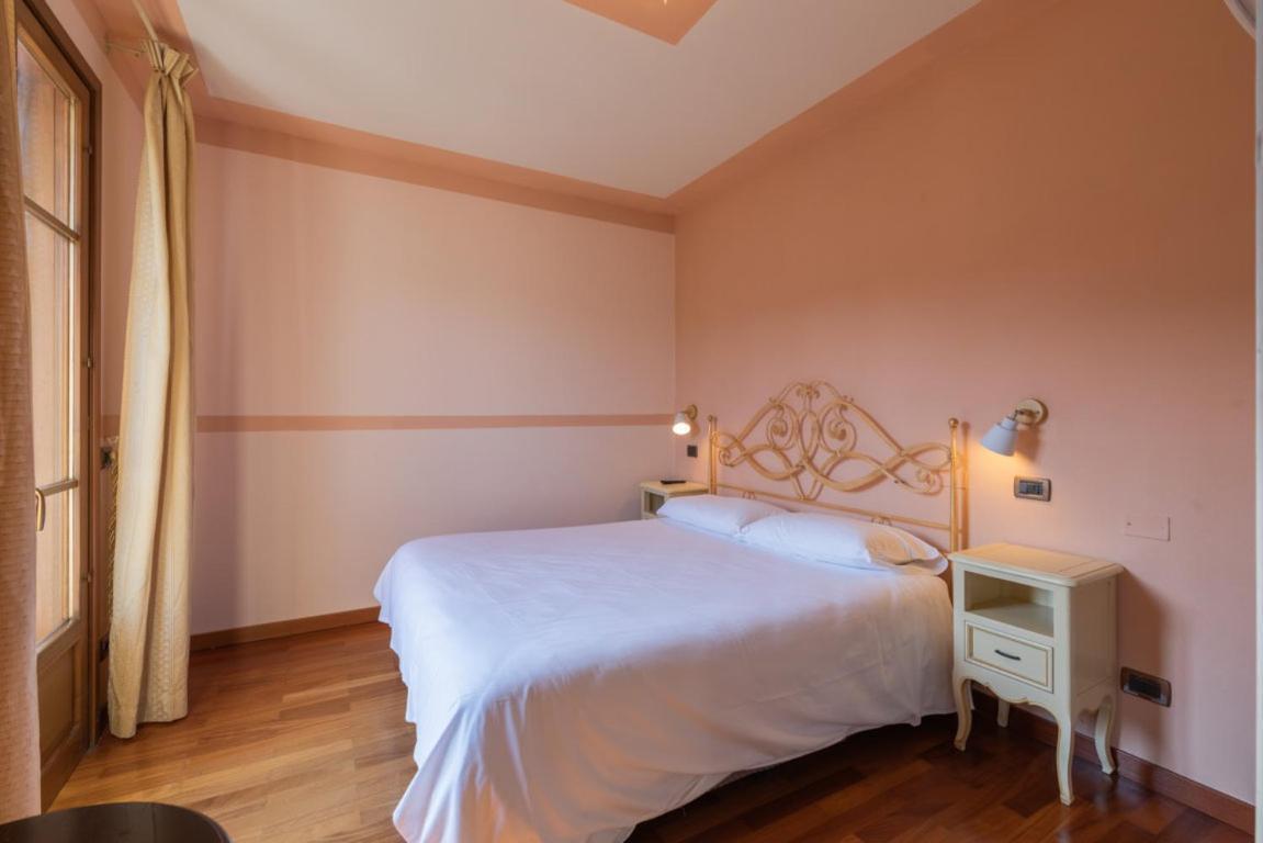 Residence Villa Il Casale - Appartamenti Wellness E Piscina Riscaldata Tovo San Giacomo ภายนอก รูปภาพ