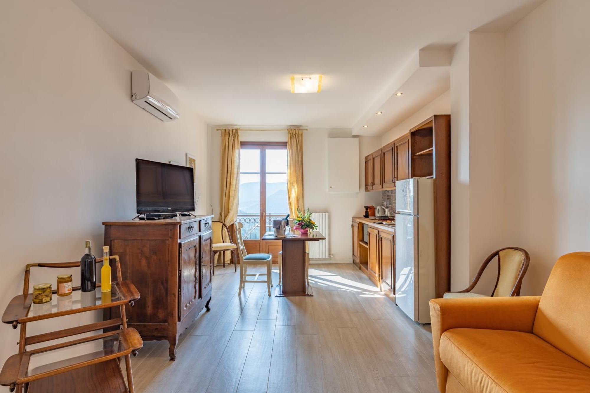 Residence Villa Il Casale - Appartamenti Wellness E Piscina Riscaldata Tovo San Giacomo ภายนอก รูปภาพ