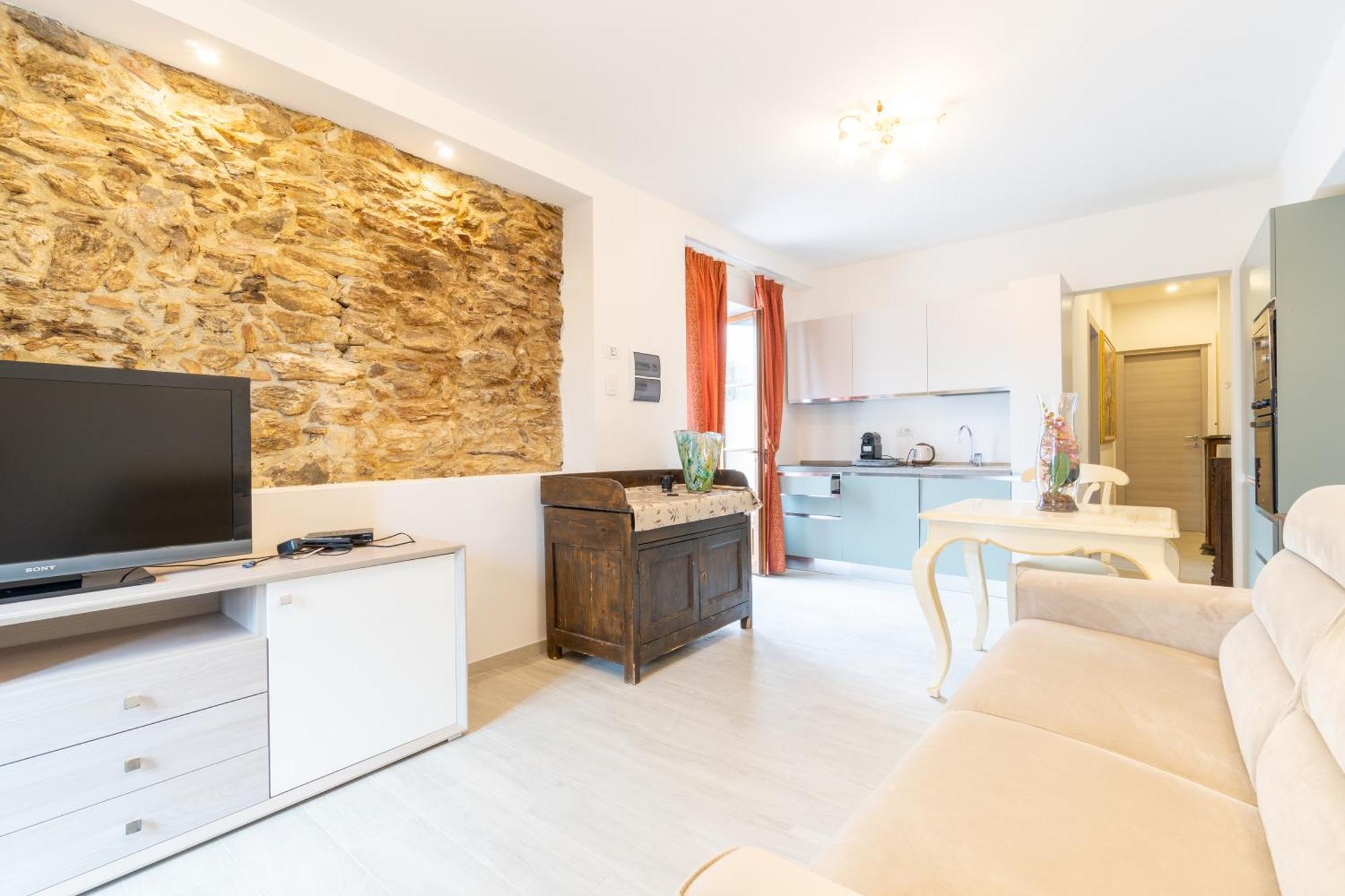 Residence Villa Il Casale - Appartamenti Wellness E Piscina Riscaldata Tovo San Giacomo ภายนอก รูปภาพ