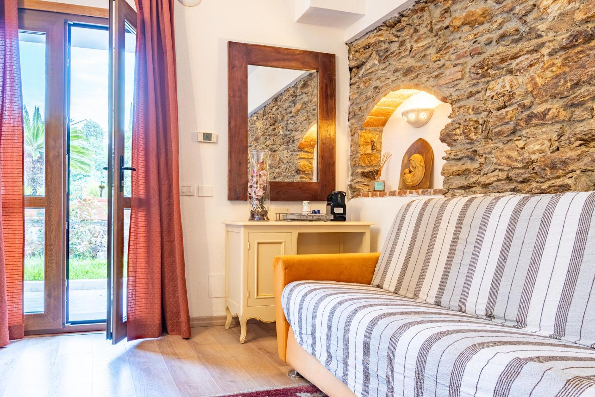 Residence Villa Il Casale - Appartamenti Wellness E Piscina Riscaldata Tovo San Giacomo ภายนอก รูปภาพ